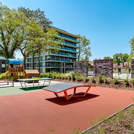 Apartamento Clyde-premium Lelle Waterfront Private
