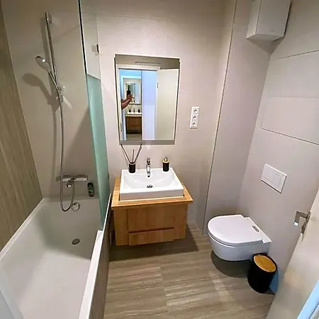 Apartment Clyde-premium Lelle Waterfront Private *