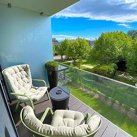 Clyde-premium Lelle Waterfront Private